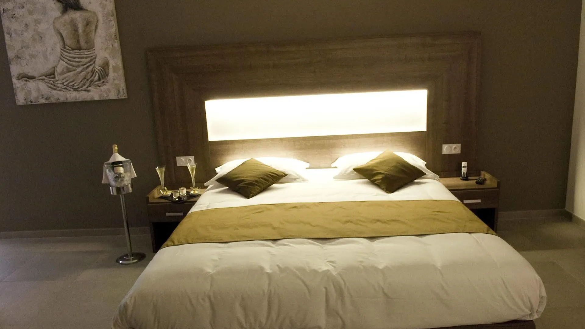 The Originals City, Hotel Les Bastides Du Gapeau Sollies-Toucas