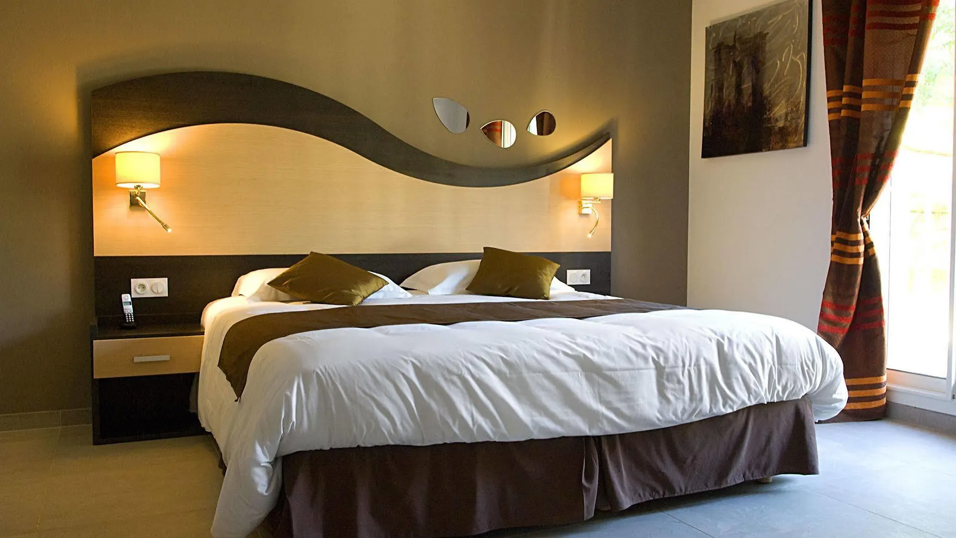 The Originals City, Hotel Les Bastides Du Gapeau Sollies-Toucas